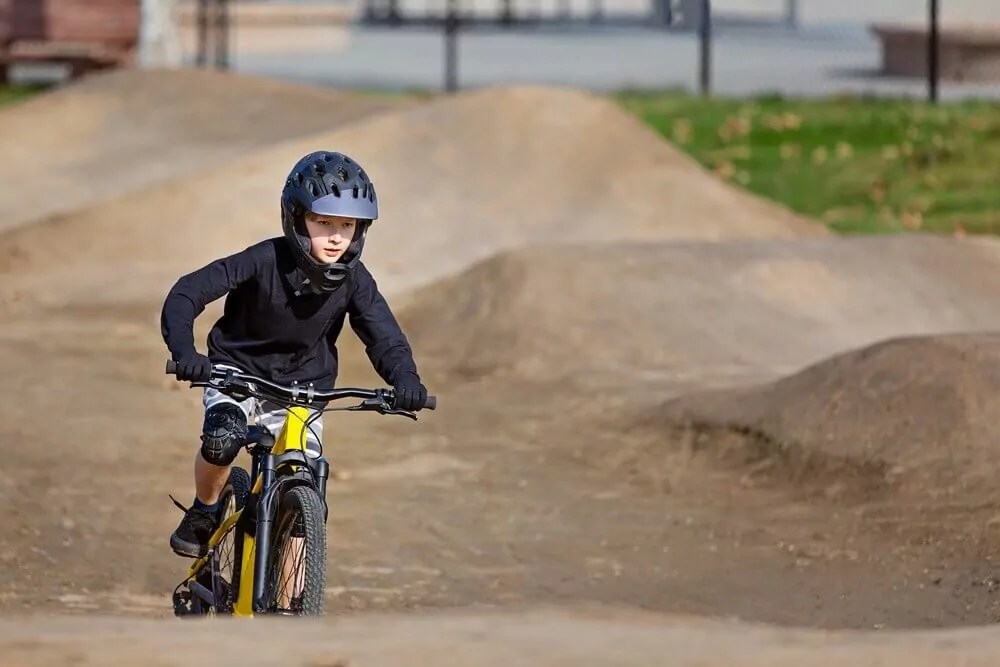 15 Best FullFace Helmets for Kids (BMX/MTB)